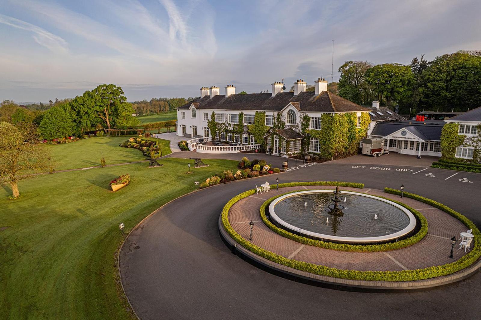 Crover House Hotel & Golf Club Mountnugent Kültér fotó